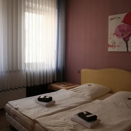 阿尔蔡瑞比兰德加斯托酒店